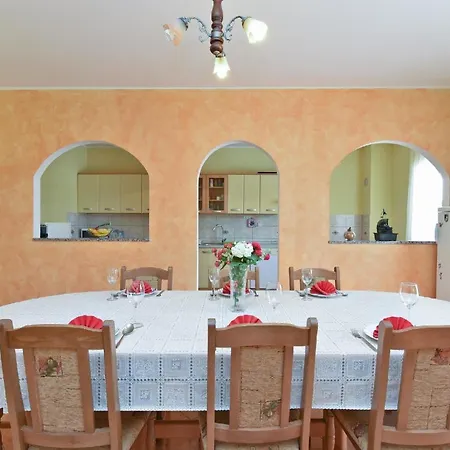 Daire Fuer 6 Personen Ca 120 Qm In Dvori, Istrien Istrische Riviera Kaštelir