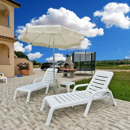 Fuer 6 Personen Ca 120 Qm In Dvori, Istrien Istrische Riviera Apartment Kastelir