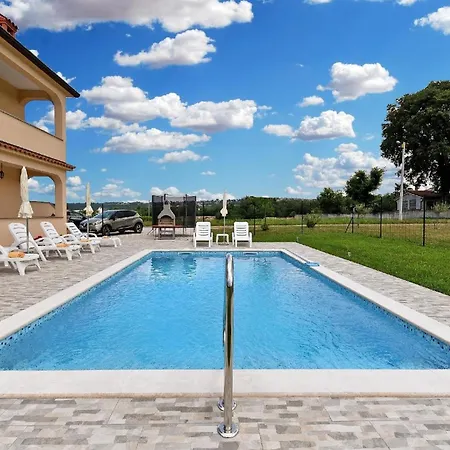 Fuer 6 Personen Ca 120 Qm In Dvori, Istrien Istrische Riviera *