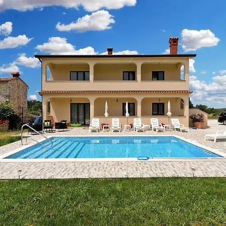 Apartment Fuer 6 Personen Ca 120 Qm In Dvori, Istrien Istrische Riviera
